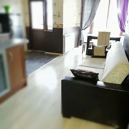 Sunny Eva Apartment